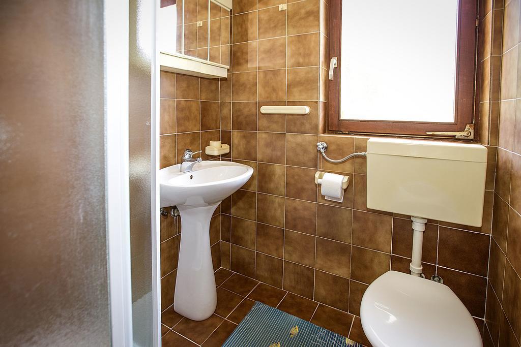 Apartmani Ana Juranic Jurandvor ภายนอก รูปภาพ