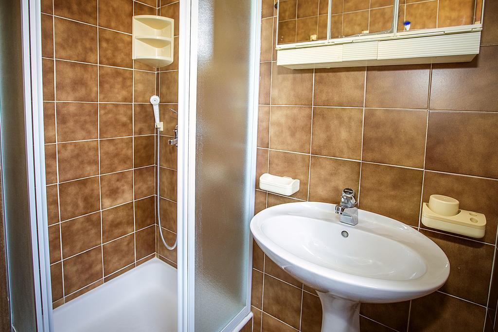 Apartmani Ana Juranic Jurandvor ภายนอก รูปภาพ